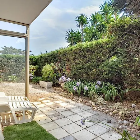 Appartement Nice With Garden And Pool In *